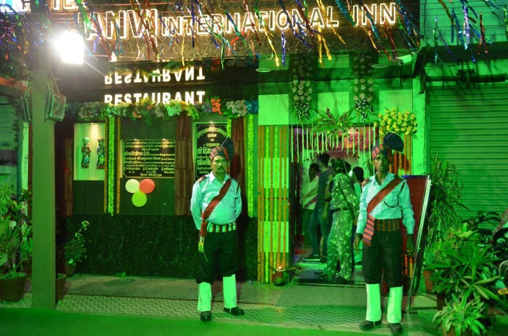 Hotel Janvi Interntaional Inn 穆扎夫法尔普尔 外观 照片